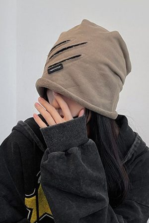 Style Core Aesthetics, New Style Trends Patchwork Distressed Beanie