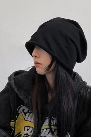 Style Core Aesthetics, New Style Trends Patchwork Distressed Beanie