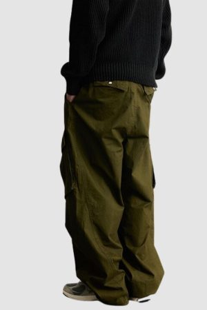 Style Core Aesthetics, New Style Trends Side Pocket Patch Pleated Cargo Pants