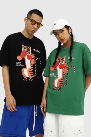 Style Core Aesthetics, New Style Trends Tiger Graphic Foam Print Tee