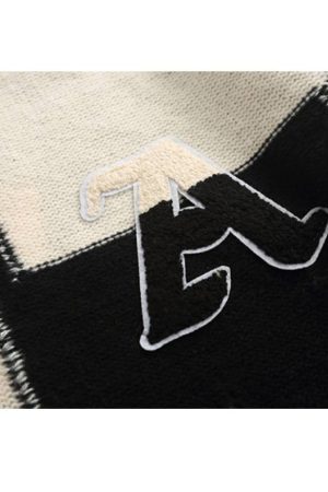 Style Core Aesthetics, New Style Trends Two Tone Color Block Ripped Sweater