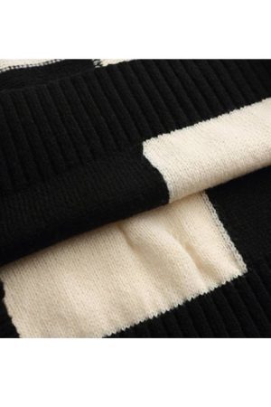 Style Core Aesthetics, New Style Trends Two Tone Color Block Ripped Sweater