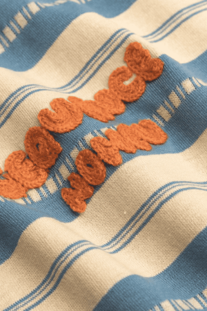 Style Core Aesthetics, New Style Trends Unique Striped Graphic Tee