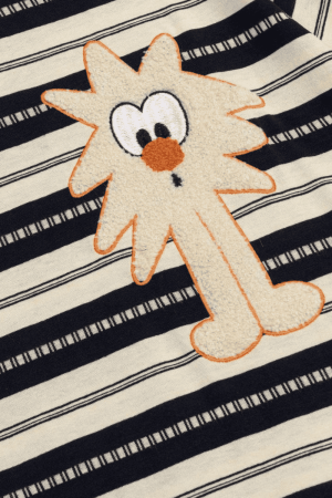 Style Core Aesthetics, New Style Trends Unique Striped Graphic Tee