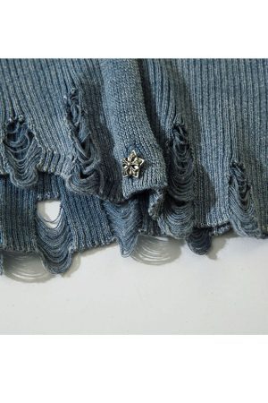 Style Core Aesthetics, New Style Trends V Neck Distressed Star Button Cropped Cardigan Sweater