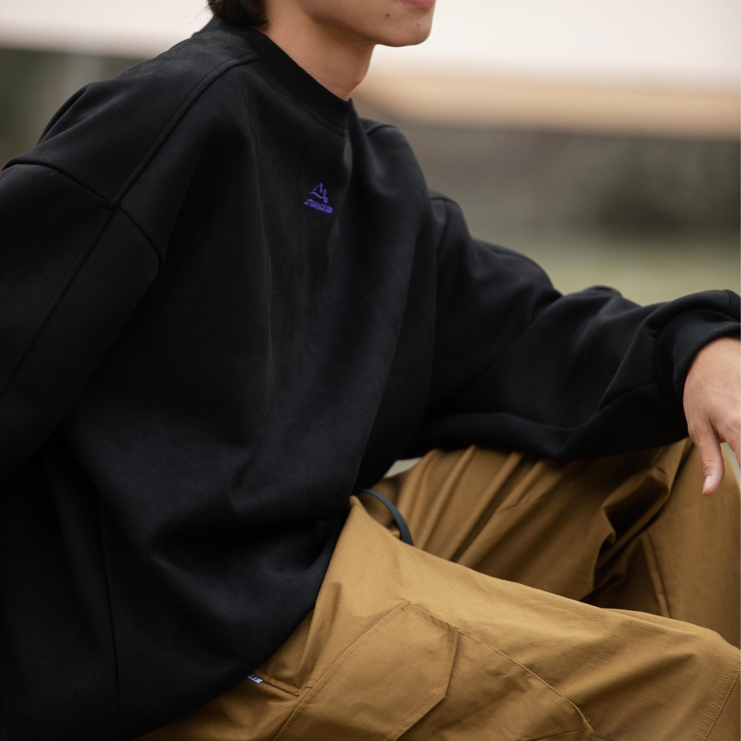 Style Core Aesthetics, New Style Trends Vintage Mountain Logo Fleece Sweatshirt Style Core Aesthetics, New Style Trends Vintage Mountain Logo Fleece Sweatshirt