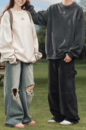 Style Core Aesthetics, New Style Trends Vintage Mountain Logo Fleece Sweatshirt