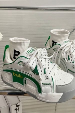 Style Core Aesthetics, New Style Trends Vintage Patchwork Sneakers