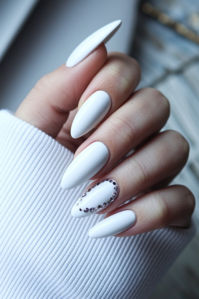 White Almond Nails with Design: Beautiful Festive Options outfit idea