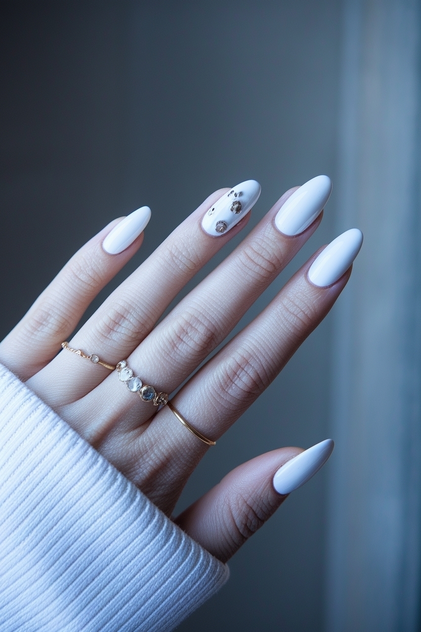 Gorgeous White Nails with Designs Short for a Fresh Twist outfit idea